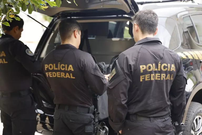 03/04/PF: Combate organização criminosa que utilizando técnicas avançadas de hackeamento furtaram mais de R$ 6 milhões de conta de Prefeitura